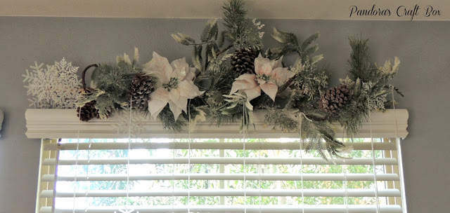 christmas garland, christmas decor, window decor, christmas ornaments, window display, DIY, Tutorial, dowels