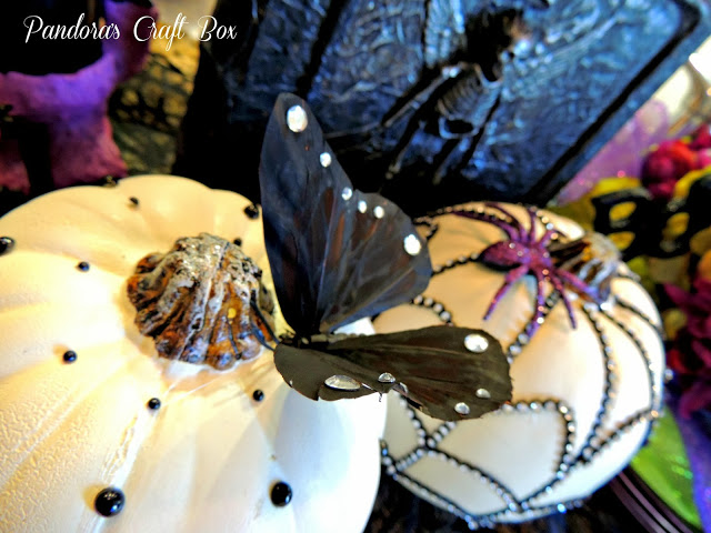 Halloween crafts, pumpkins, DIY, tutorial, bling, want 2 scrap, white pumpkins