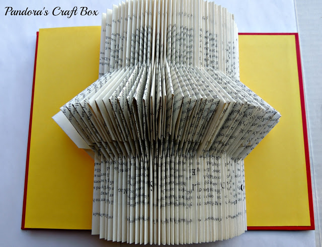 Book folding, art, tutorial, Origami book fold, DIY, book folding, recycled book, old book crafts, paper crafts